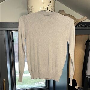 Women’s  Gray Sweater